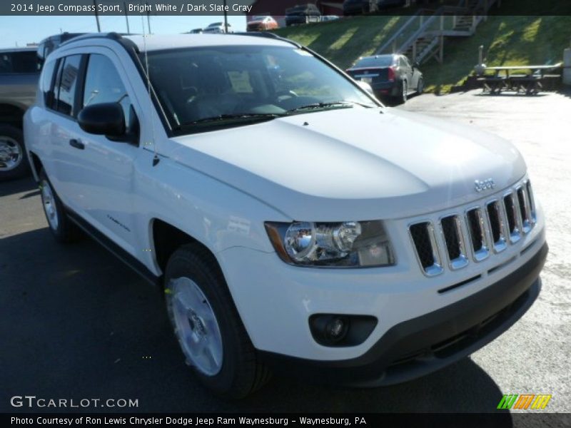 Bright White / Dark Slate Gray 2014 Jeep Compass Sport