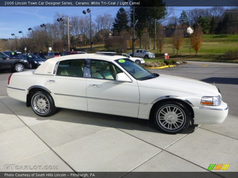 Ceramic White Tri-Coat / Light Camel 2006 Lincoln Town Car Designer Series