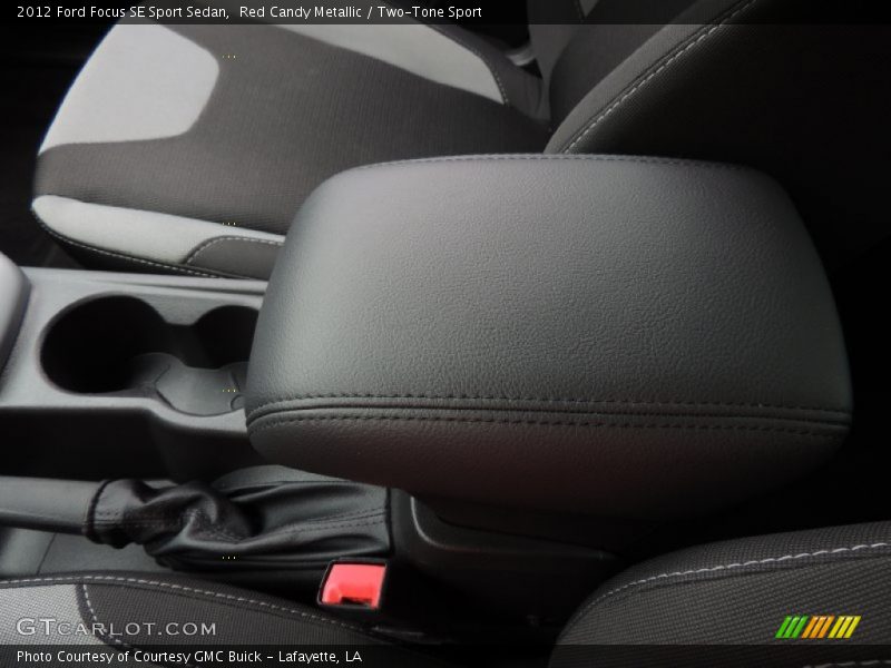 Red Candy Metallic / Two-Tone Sport 2012 Ford Focus SE Sport Sedan