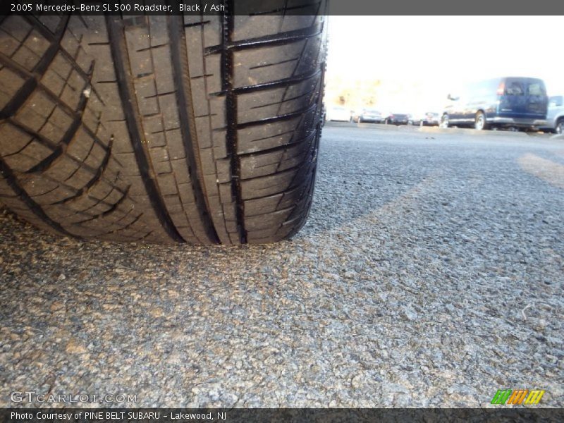 Black / Ash 2005 Mercedes-Benz SL 500 Roadster