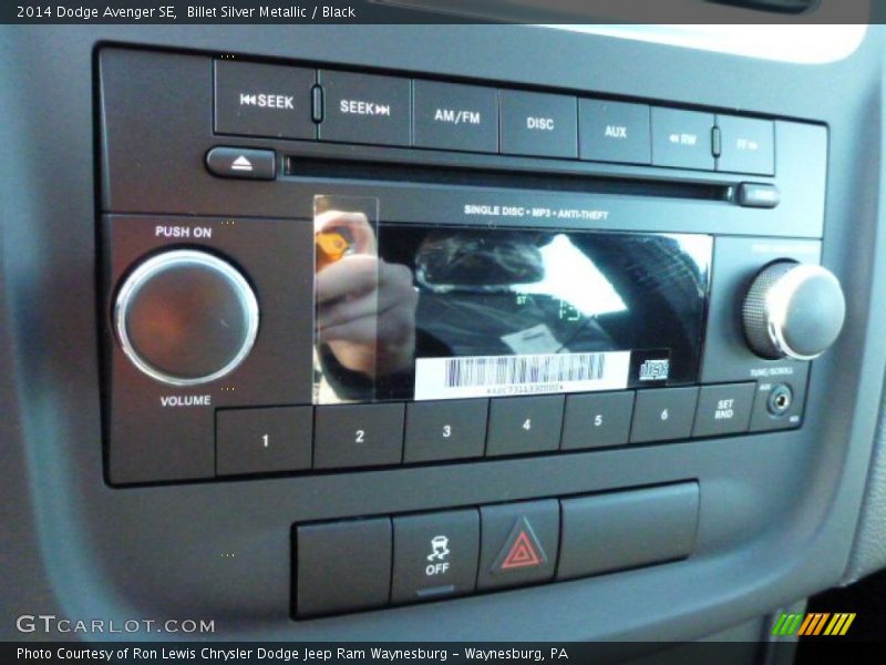 Billet Silver Metallic / Black 2014 Dodge Avenger SE