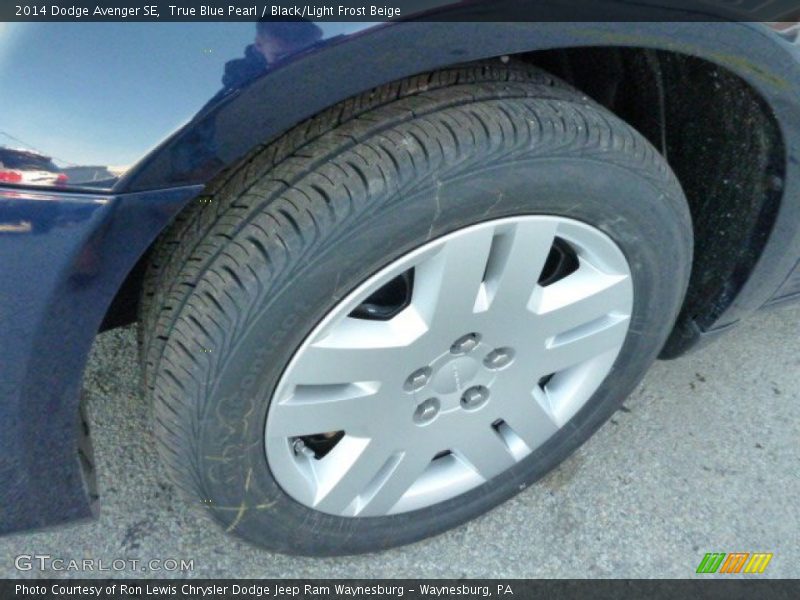 True Blue Pearl / Black/Light Frost Beige 2014 Dodge Avenger SE