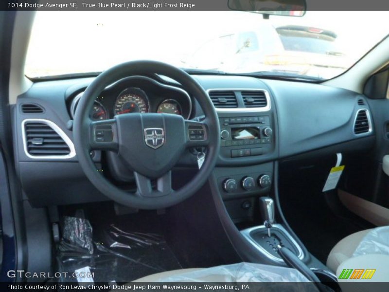 True Blue Pearl / Black/Light Frost Beige 2014 Dodge Avenger SE
