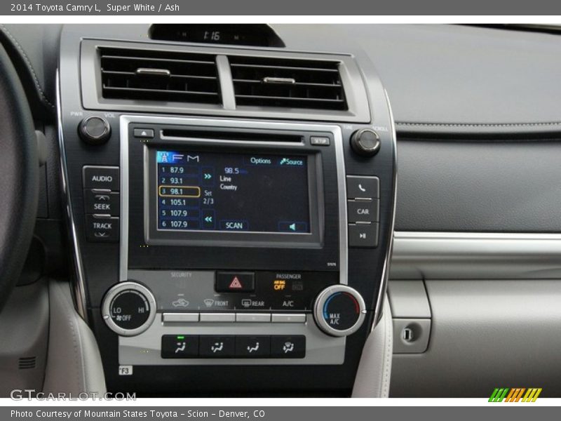 Super White / Ash 2014 Toyota Camry L