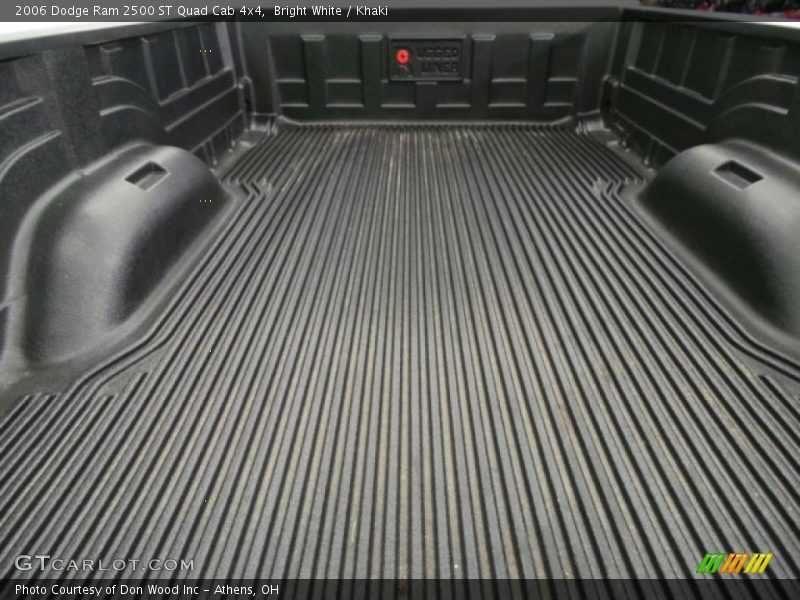 Bright White / Khaki 2006 Dodge Ram 2500 ST Quad Cab 4x4