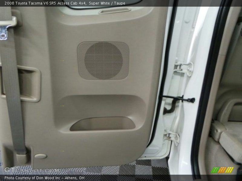 Super White / Taupe 2008 Toyota Tacoma V6 SR5 Access Cab 4x4