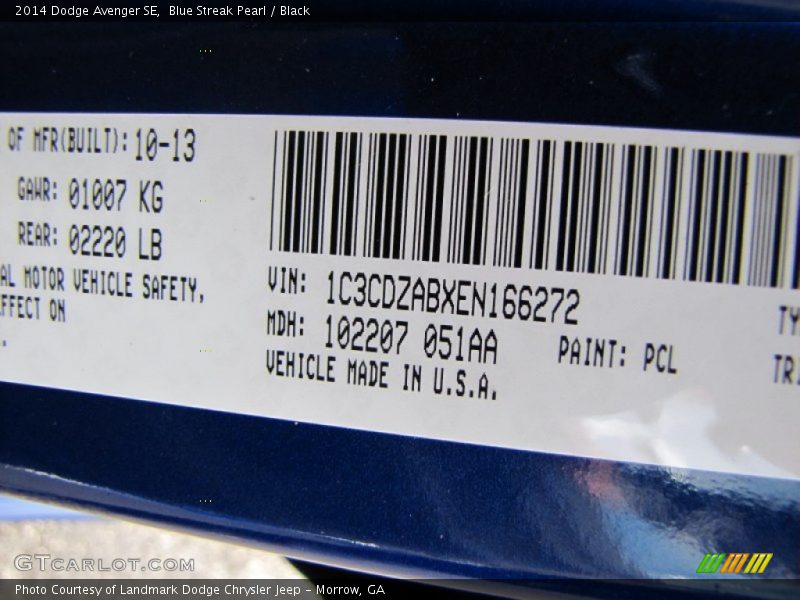 Blue Streak Pearl / Black 2014 Dodge Avenger SE