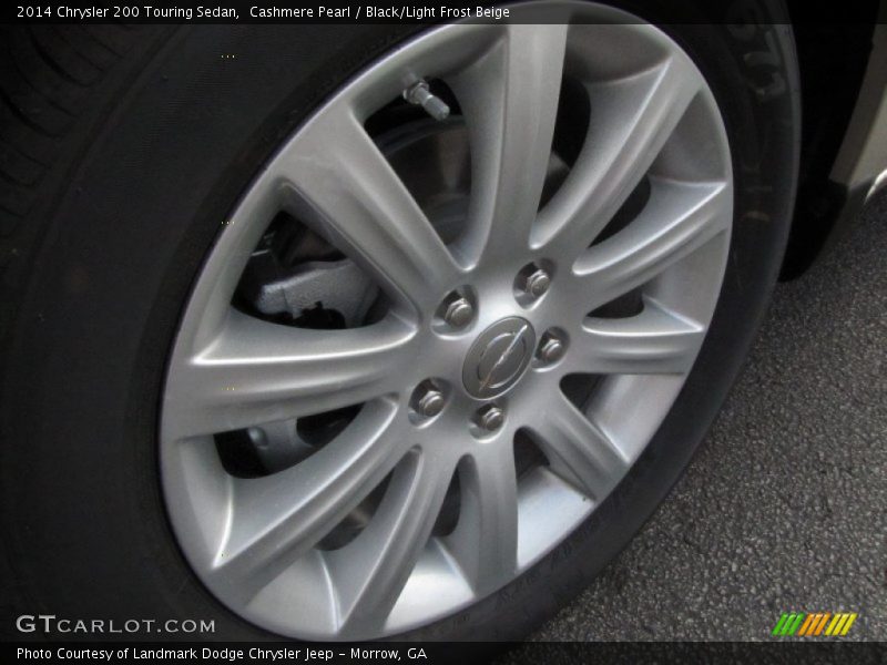 Cashmere Pearl / Black/Light Frost Beige 2014 Chrysler 200 Touring Sedan