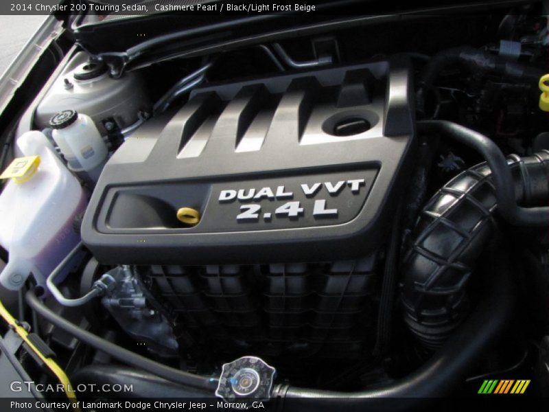 Cashmere Pearl / Black/Light Frost Beige 2014 Chrysler 200 Touring Sedan