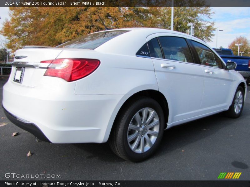 Bright White / Black 2014 Chrysler 200 Touring Sedan