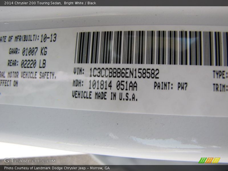 Bright White / Black 2014 Chrysler 200 Touring Sedan