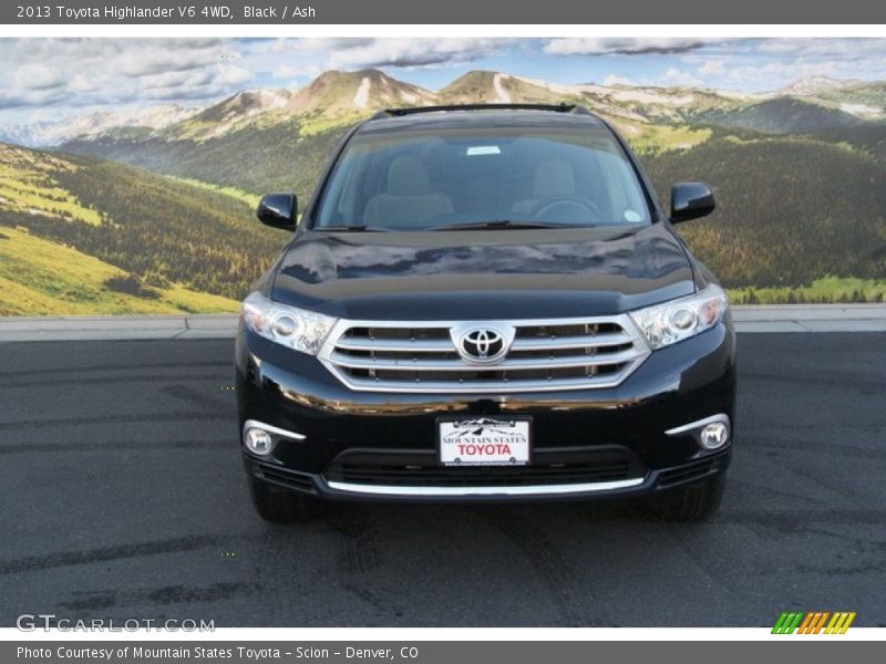 Black / Ash 2013 Toyota Highlander V6 4WD