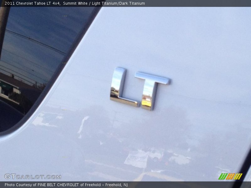 Summit White / Light Titanium/Dark Titanium 2011 Chevrolet Tahoe LT 4x4
