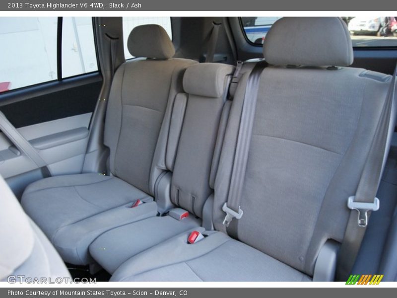 Black / Ash 2013 Toyota Highlander V6 4WD