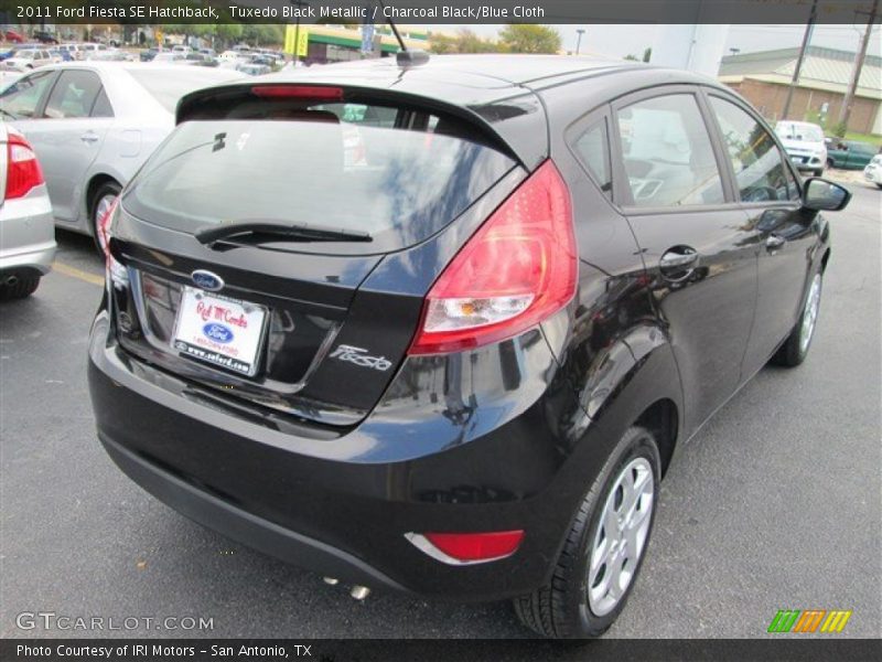 Tuxedo Black Metallic / Charcoal Black/Blue Cloth 2011 Ford Fiesta SE Hatchback