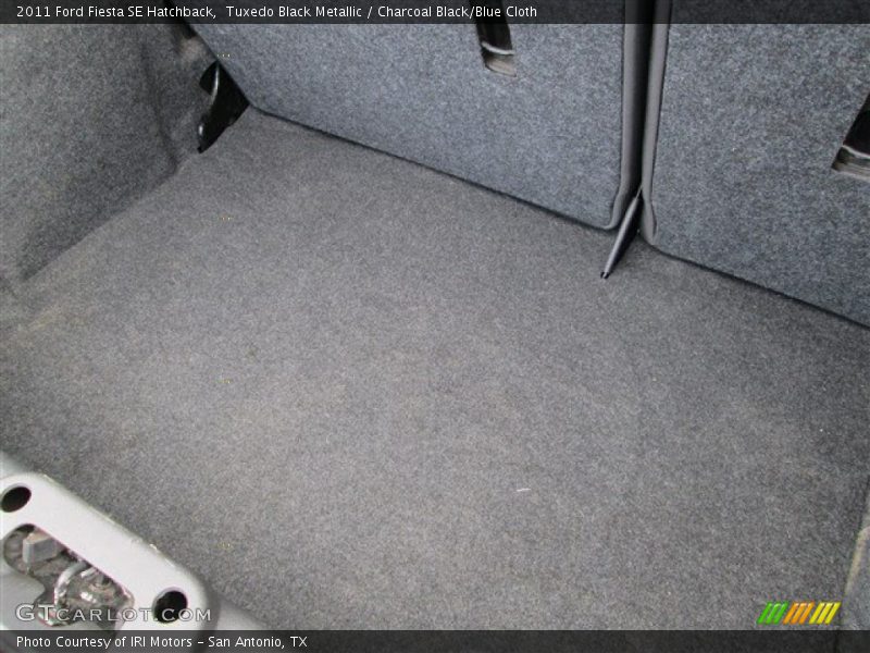 Tuxedo Black Metallic / Charcoal Black/Blue Cloth 2011 Ford Fiesta SE Hatchback