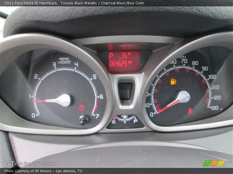 Tuxedo Black Metallic / Charcoal Black/Blue Cloth 2011 Ford Fiesta SE Hatchback