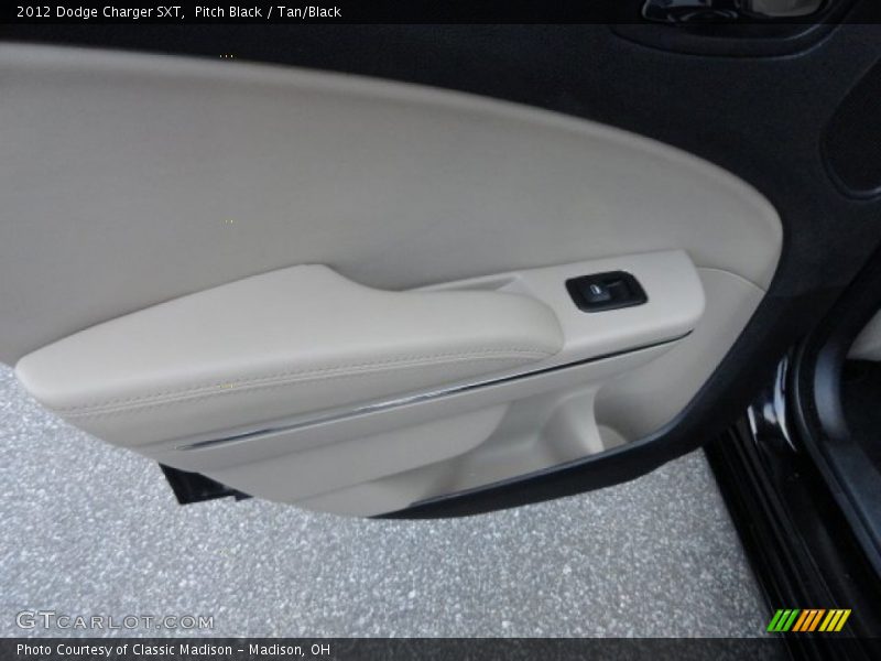 Pitch Black / Tan/Black 2012 Dodge Charger SXT