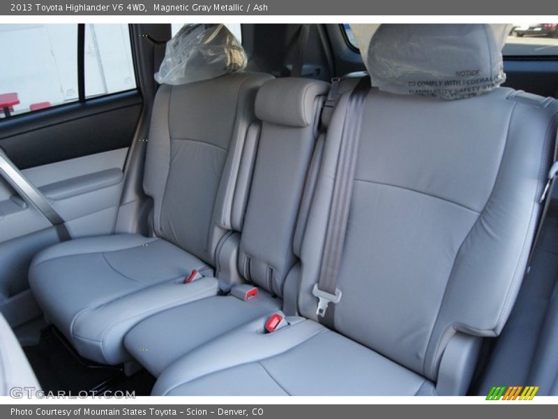 Magnetic Gray Metallic / Ash 2013 Toyota Highlander V6 4WD