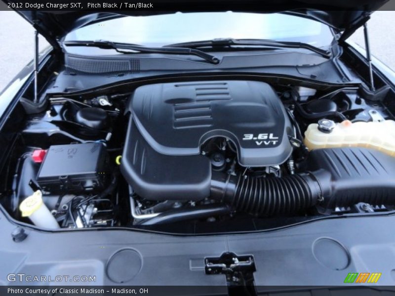 Pitch Black / Tan/Black 2012 Dodge Charger SXT