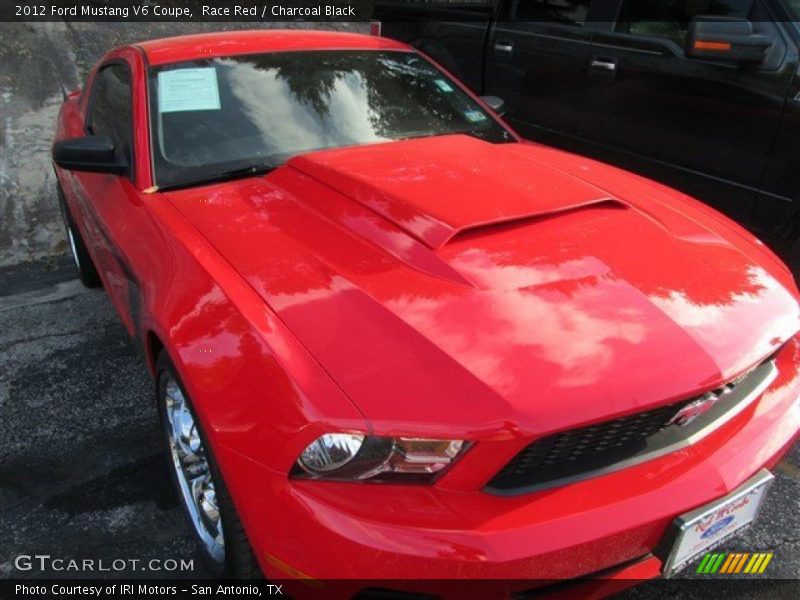 Race Red / Charcoal Black 2012 Ford Mustang V6 Coupe