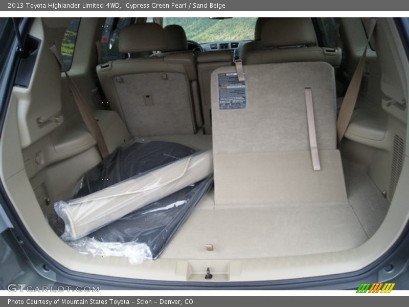 Cypress Green Pearl / Sand Beige 2013 Toyota Highlander Limited 4WD