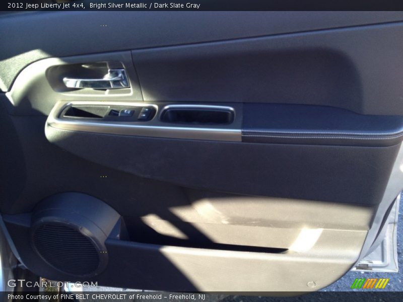 Bright Silver Metallic / Dark Slate Gray 2012 Jeep Liberty Jet 4x4