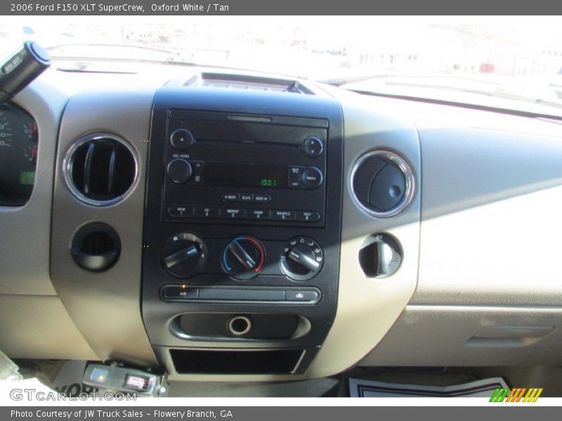 Oxford White / Tan 2006 Ford F150 XLT SuperCrew