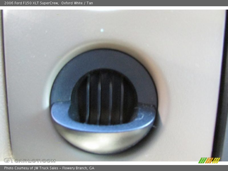 Oxford White / Tan 2006 Ford F150 XLT SuperCrew
