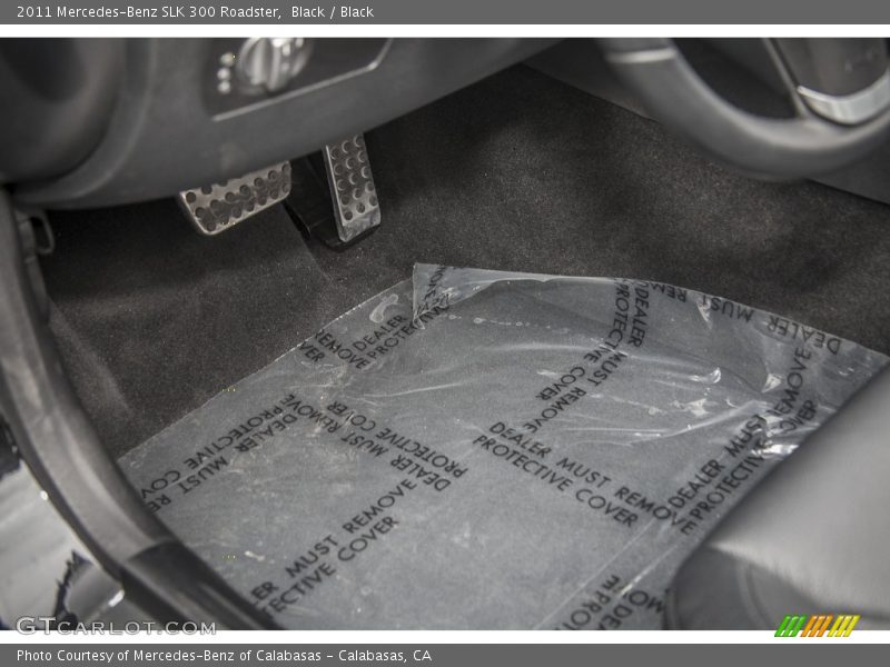 Black / Black 2011 Mercedes-Benz SLK 300 Roadster