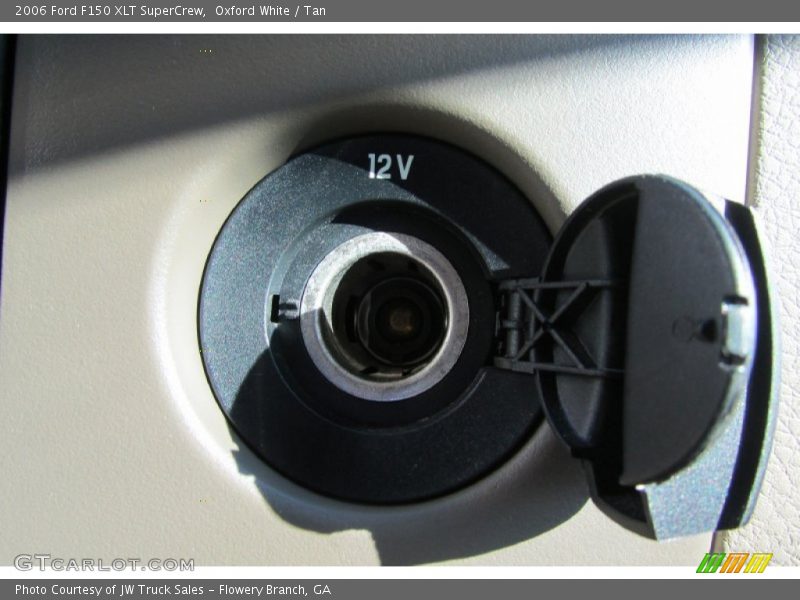 Oxford White / Tan 2006 Ford F150 XLT SuperCrew