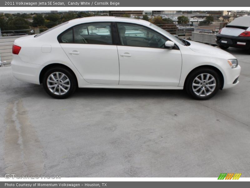 Candy White / Cornsilk Beige 2011 Volkswagen Jetta SE Sedan