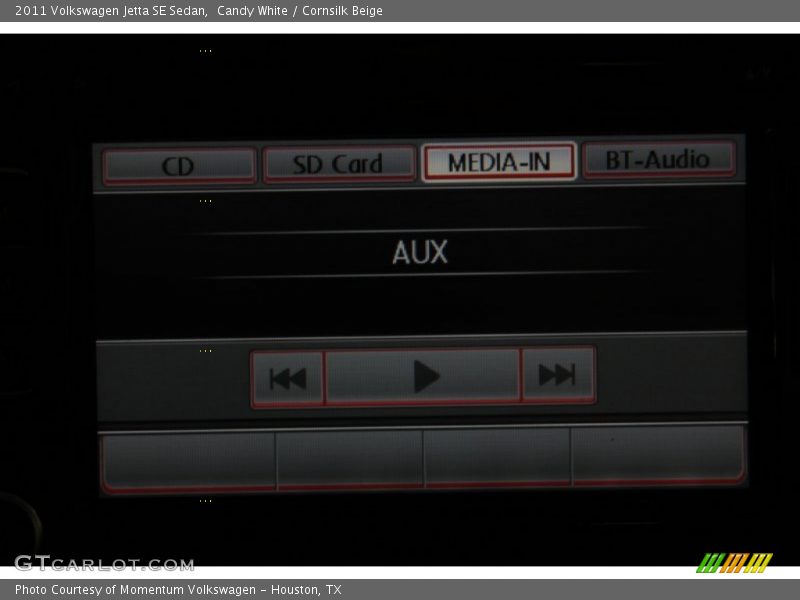 Candy White / Cornsilk Beige 2011 Volkswagen Jetta SE Sedan