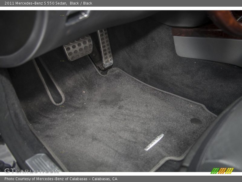 Black / Black 2011 Mercedes-Benz S 550 Sedan