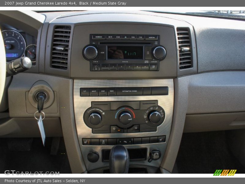 Black / Medium Slate Gray 2007 Jeep Grand Cherokee Laredo 4x4