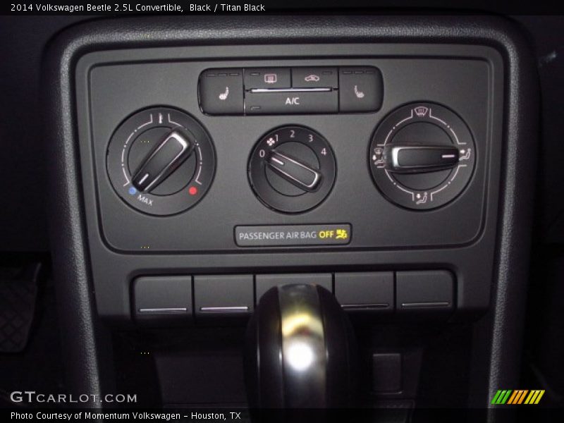 Black / Titan Black 2014 Volkswagen Beetle 2.5L Convertible
