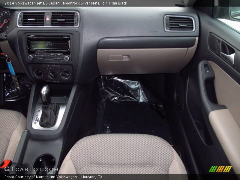 Moonrock Silver Metallic / Titan Black 2014 Volkswagen Jetta S Sedan
