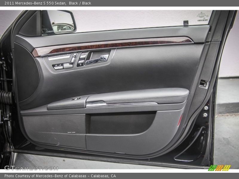 Black / Black 2011 Mercedes-Benz S 550 Sedan