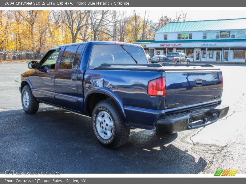 Indigo Blue Metallic / Graphite 2004 Chevrolet S10 LS Crew Cab 4x4