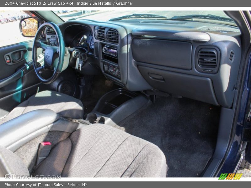 Indigo Blue Metallic / Graphite 2004 Chevrolet S10 LS Crew Cab 4x4