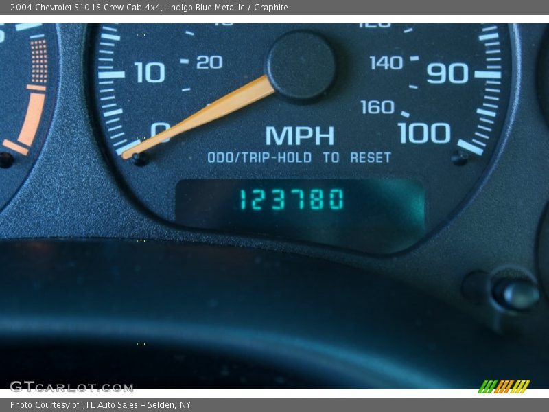 Indigo Blue Metallic / Graphite 2004 Chevrolet S10 LS Crew Cab 4x4