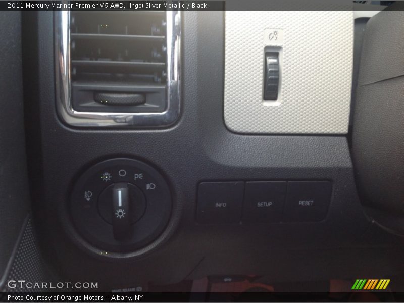 Ingot Silver Metallic / Black 2011 Mercury Mariner Premier V6 AWD
