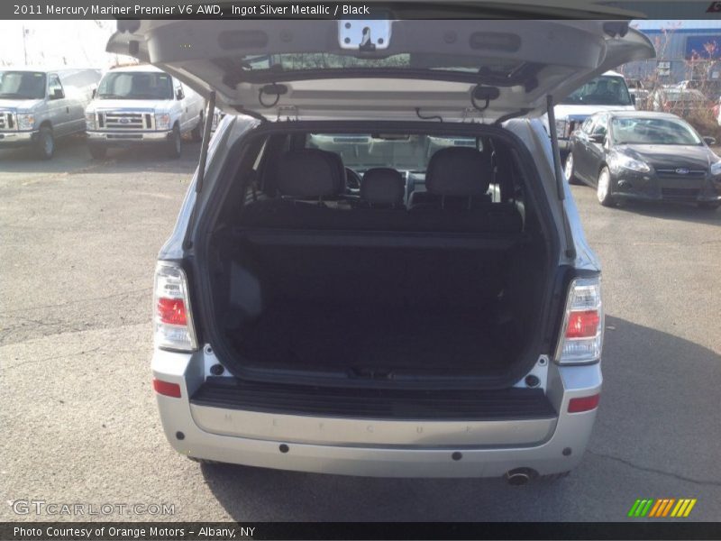 Ingot Silver Metallic / Black 2011 Mercury Mariner Premier V6 AWD