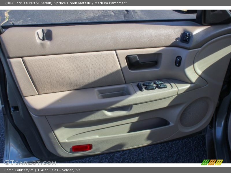 Spruce Green Metallic / Medium Parchment 2004 Ford Taurus SE Sedan