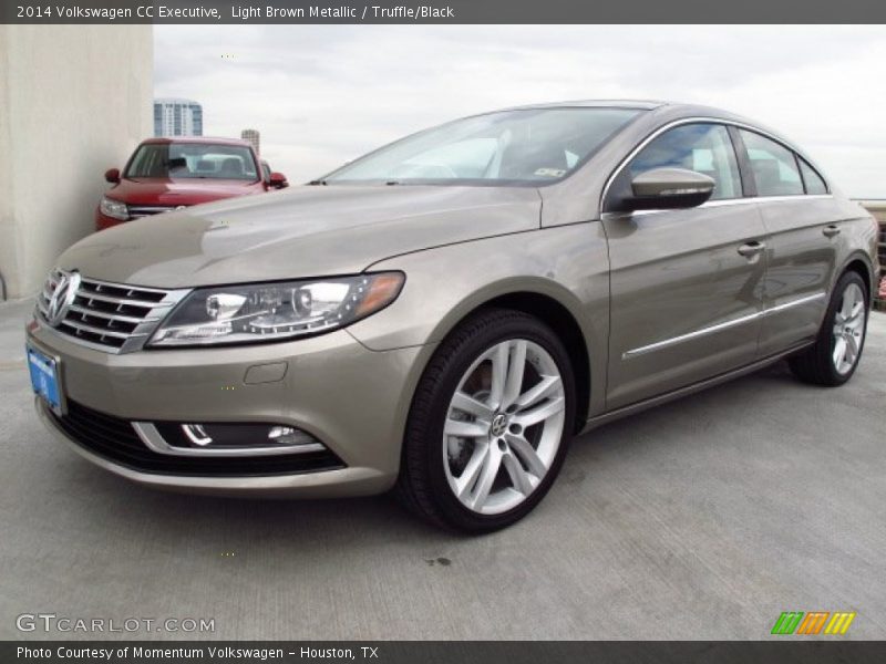 Front 3/4 View of 2014 CC Executive