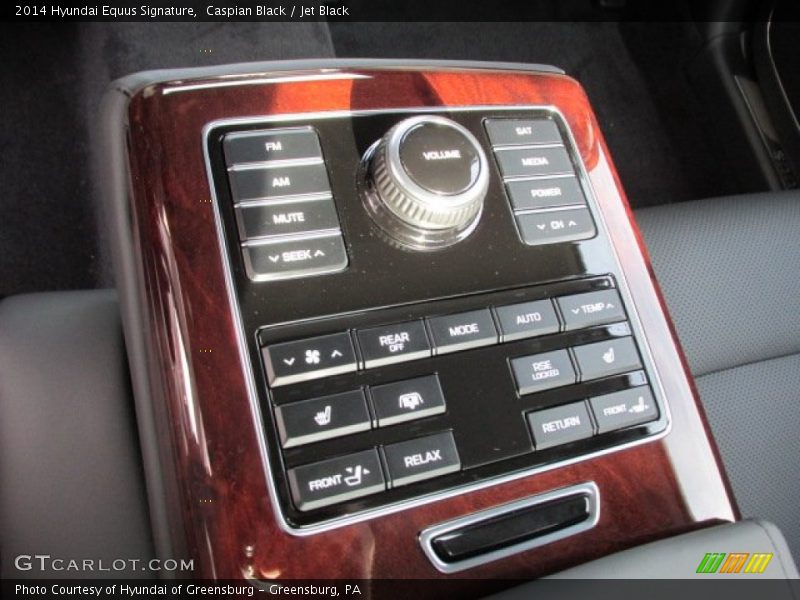 Caspian Black / Jet Black 2014 Hyundai Equus Signature
