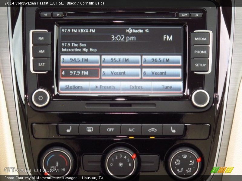 Black / Cornsilk Beige 2014 Volkswagen Passat 1.8T SE