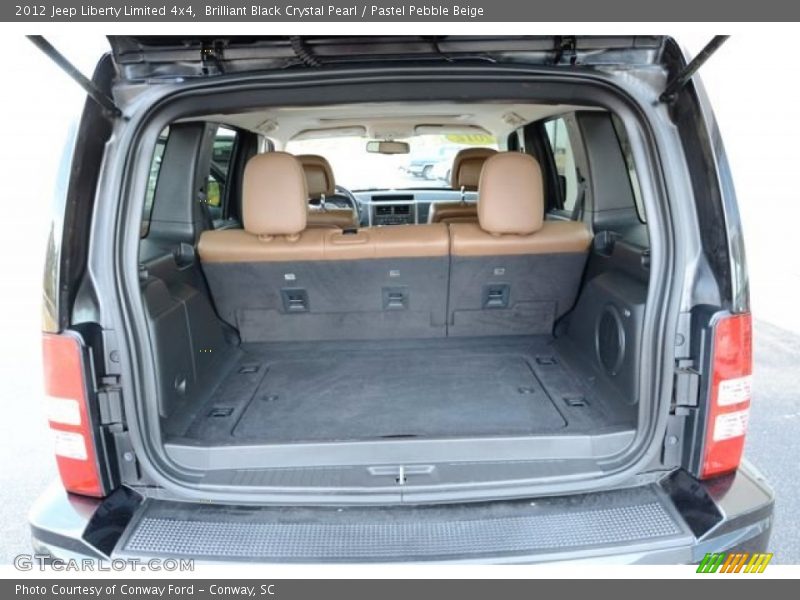 Brilliant Black Crystal Pearl / Pastel Pebble Beige 2012 Jeep Liberty Limited 4x4