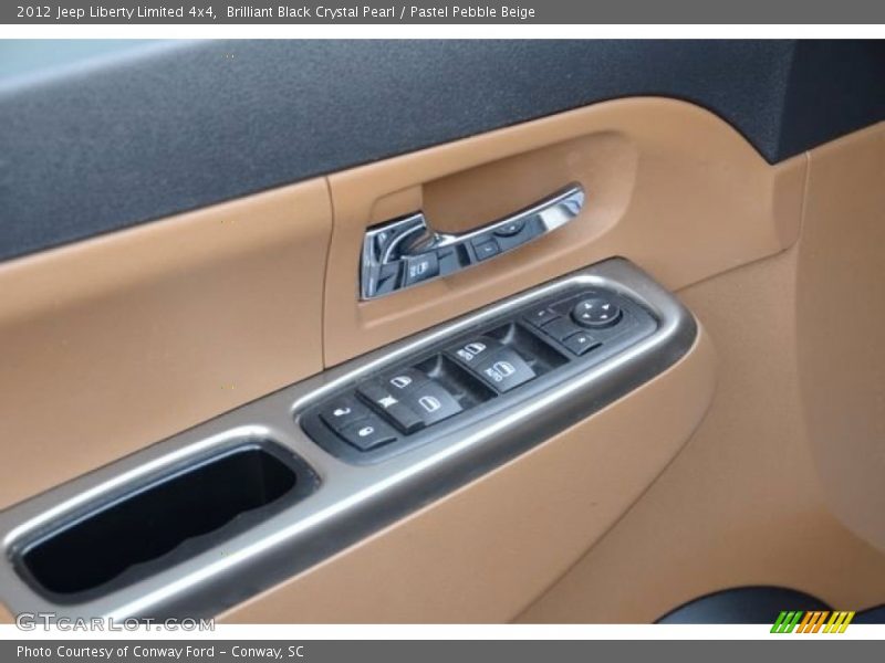 Brilliant Black Crystal Pearl / Pastel Pebble Beige 2012 Jeep Liberty Limited 4x4