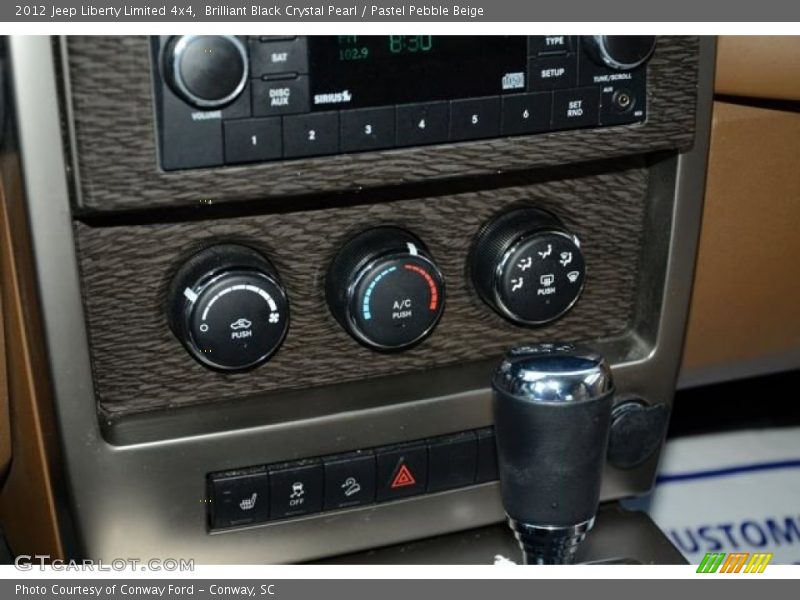 Brilliant Black Crystal Pearl / Pastel Pebble Beige 2012 Jeep Liberty Limited 4x4